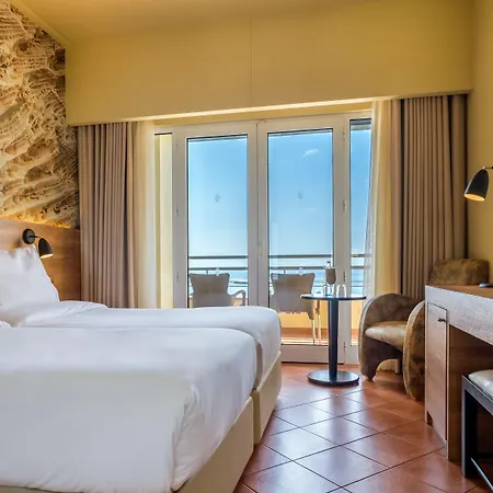 Hotel - - Savoy Signature