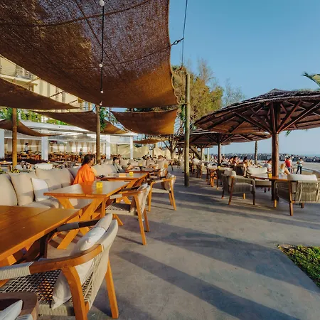 - - Savoy Signature 호텔 칼례타