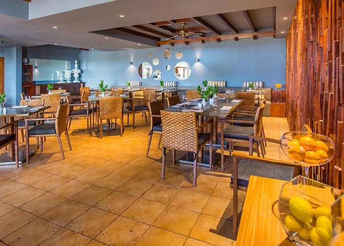 - - Savoy Signature Calheta (Madeira)