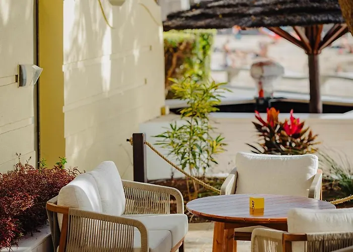 - - Savoy Signature Hotel Calheta (Madeira)