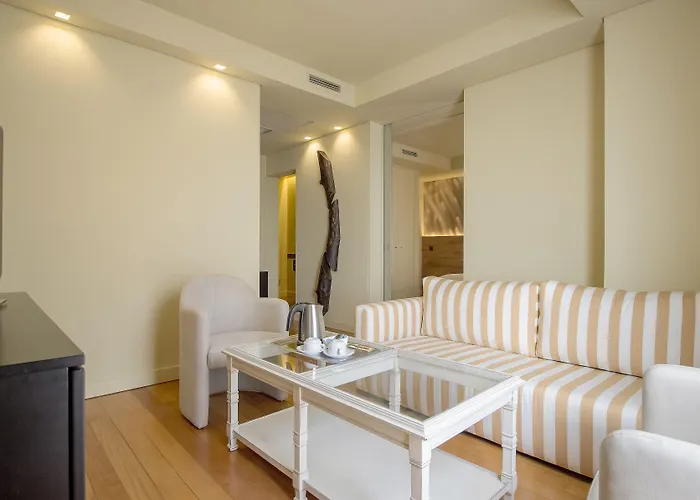 Hotel - - Savoy Signature Calheta (Madeira)