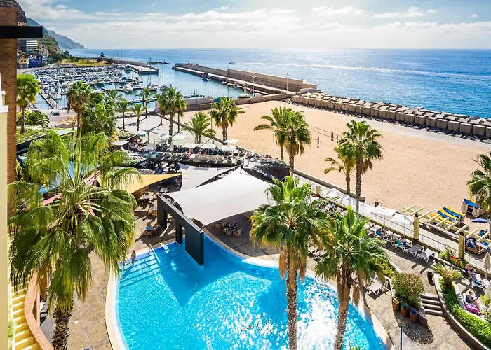 - - Savoy Signature 4* Calheta (Madeira)