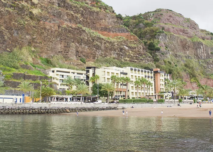 - - Savoy Signature Hotell 4*