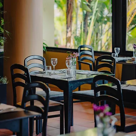 Hotel - - Savoy Signature Calheta (Madeira)