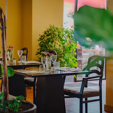 - - Savoy Signature 호텔