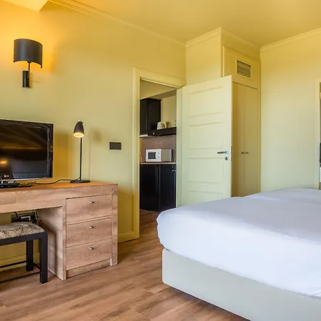 - - Savoy Signature 칼례타