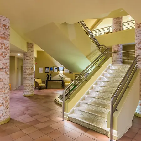 - - Savoy Signature Hotel Calheta (Madeira)