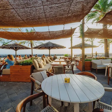 Hotel - - Savoy Signature 4*