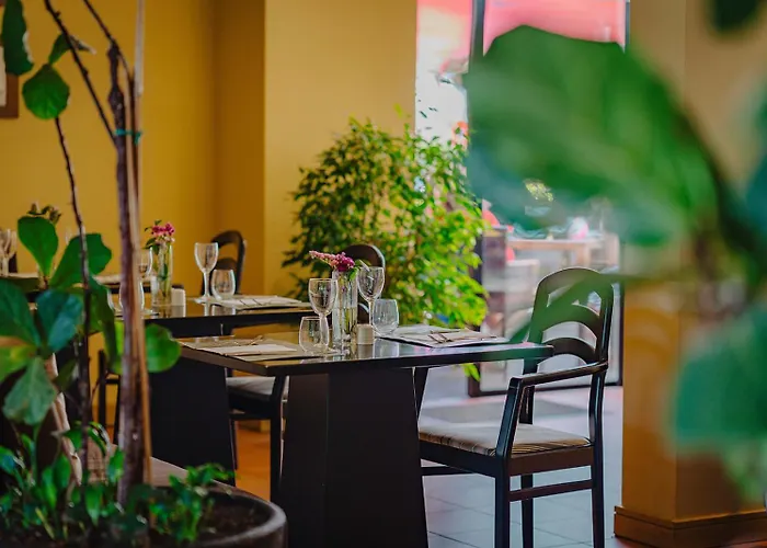 - - Savoy Signature 酒店