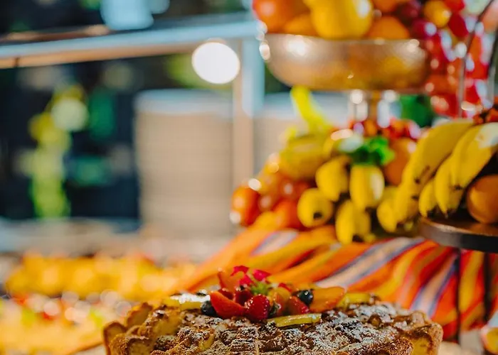 - - Savoy Signature 酒店 4*