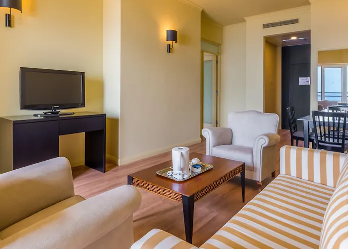 Hotel - - Savoy Signature Calheta (Madeira)