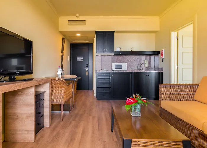 Hotel - - Savoy Signature Calheta (Madeira)